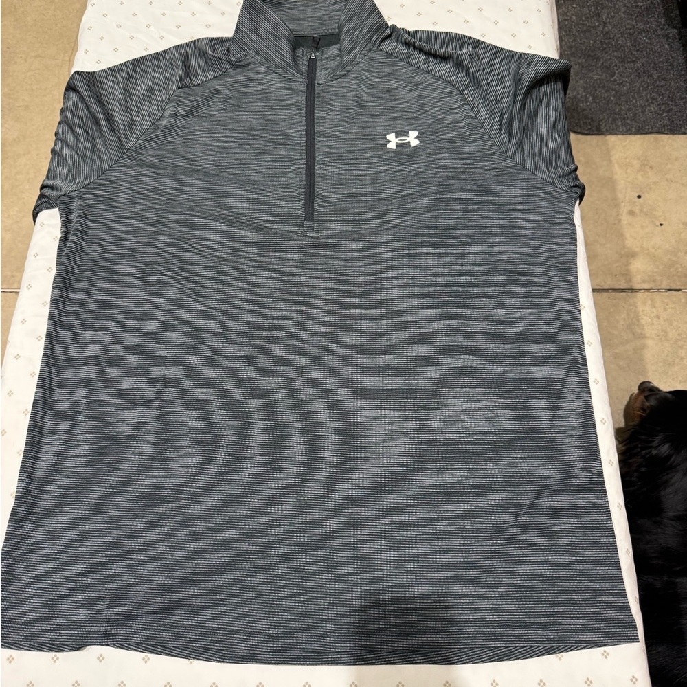 Men’s Under Armour base layer size L
